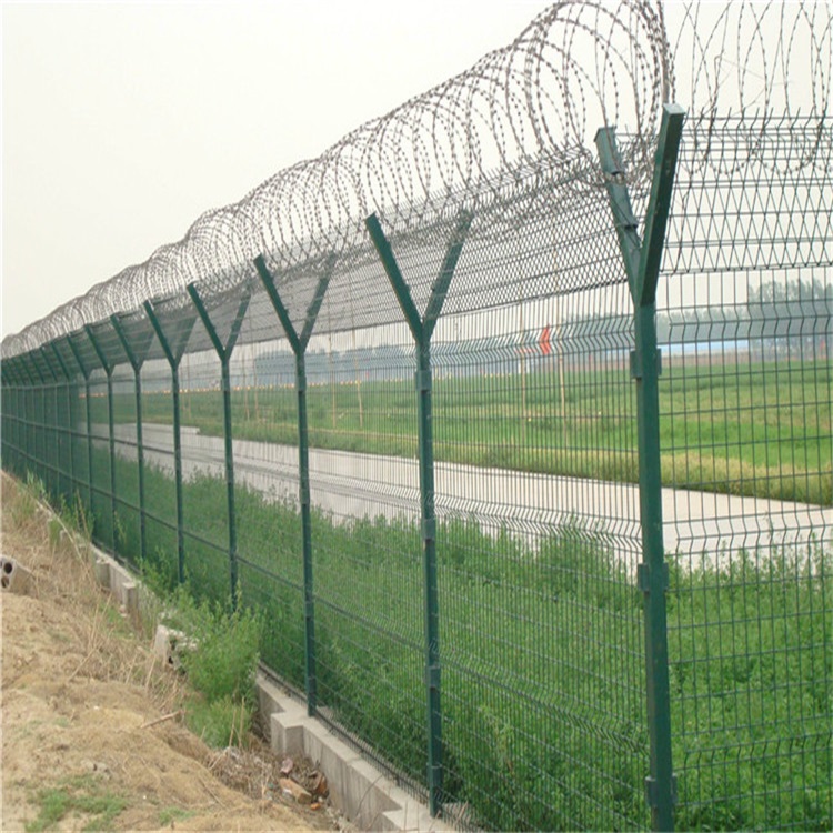 機場圍界、